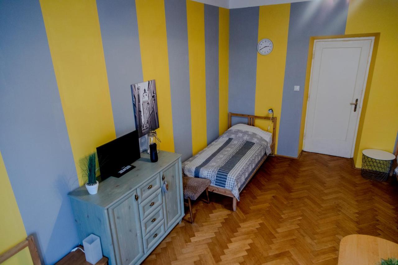 Centrum 51 Hostel *
